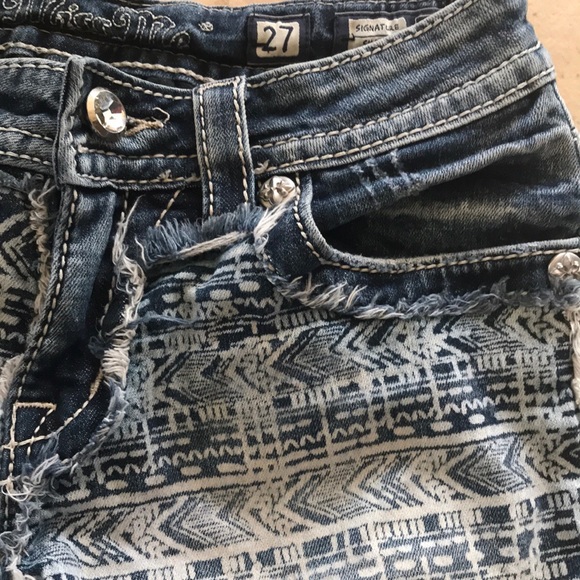 Miss Me jean shorts - Picture 2 of 4